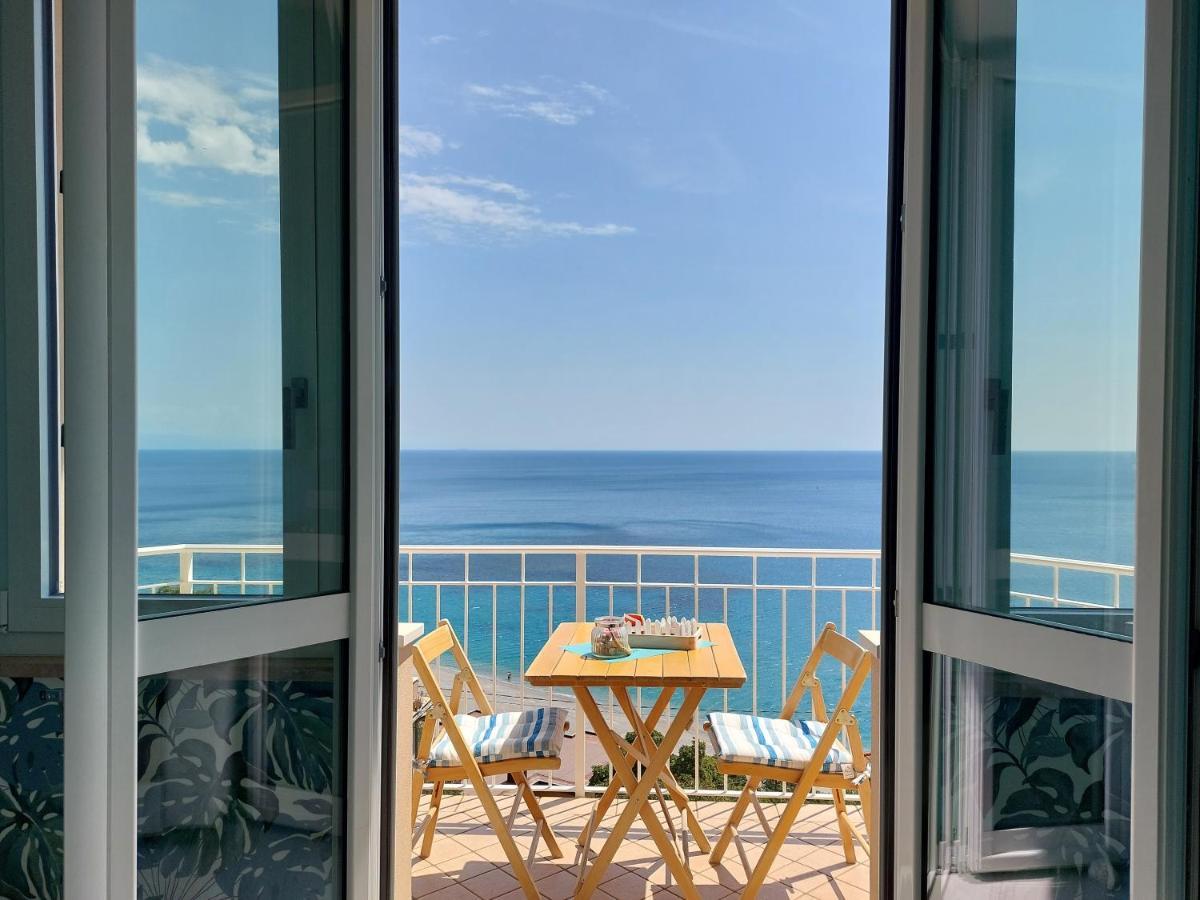 Una Finestra Sul Mare Home 1 Bergeggi Εξωτερικό φωτογραφία