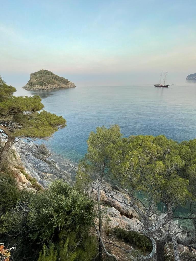 Una Finestra Sul Mare Home 1 Bergeggi Εξωτερικό φωτογραφία